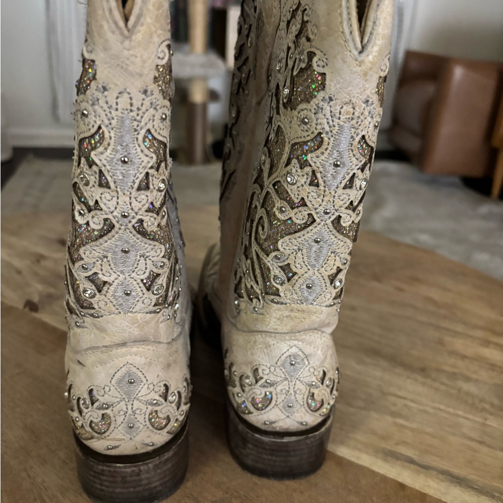 Embellished Cream and Silver Heeled Boots - Picture 3 of 6
